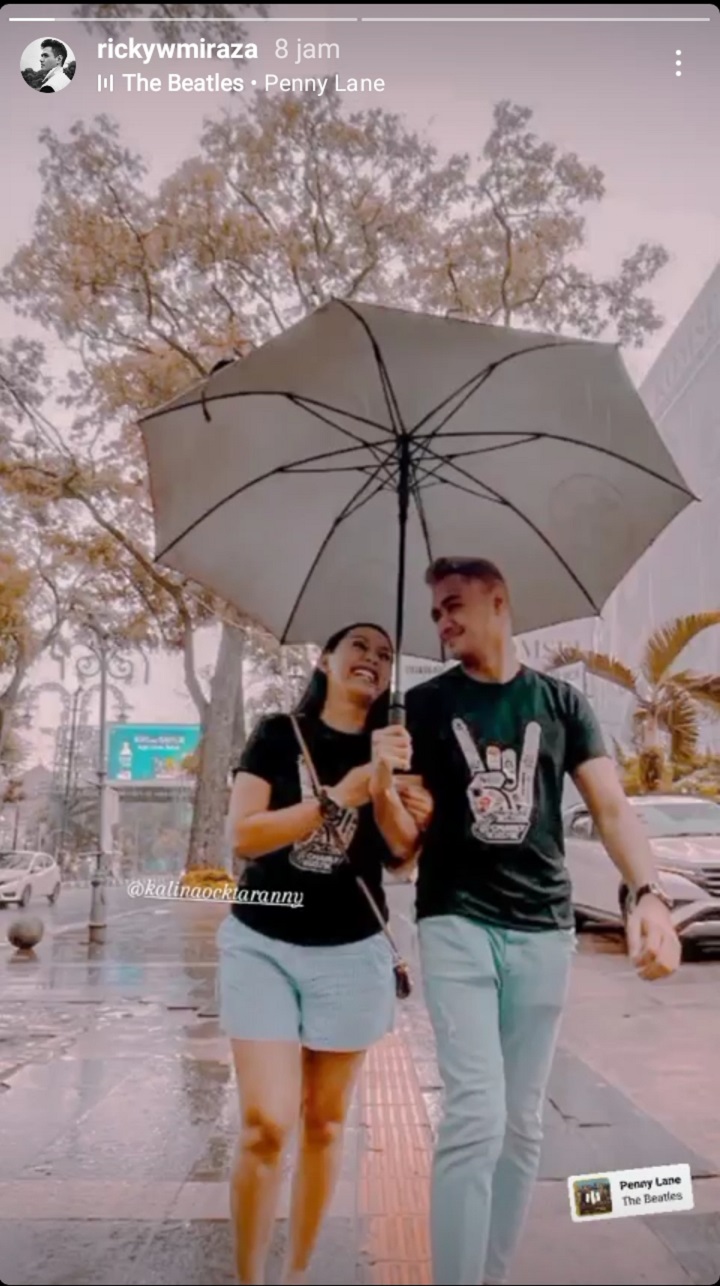 Jarak usia cukup jauh