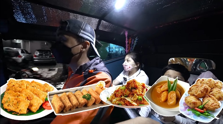 kembali naik bajaj