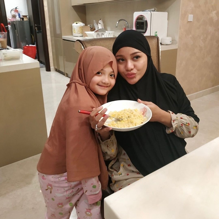 Kompakan Dengan Aurel Hermansyah