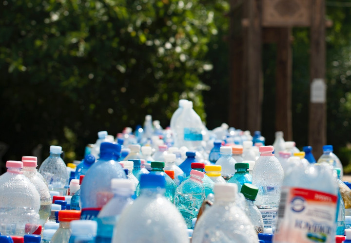 Kurangi Penggunaan Plastik