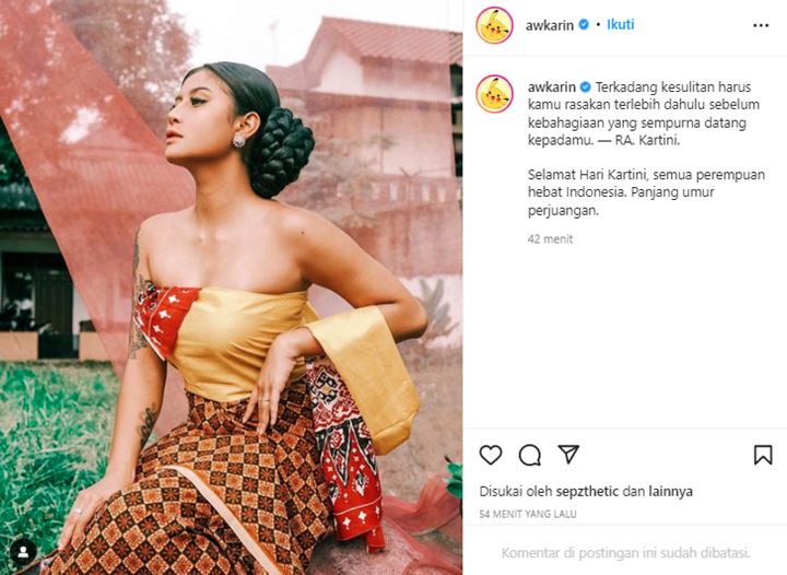 Awkarin Ogah Dikomentari Saat Umbar Foto Rayakan Hari Kartini, Masih Sakit Hati Batal Nikah?