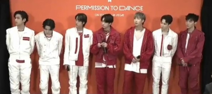 Ekspresi Bingung BTS Ditanya Soal Wamil di Preskon Jelang Konser