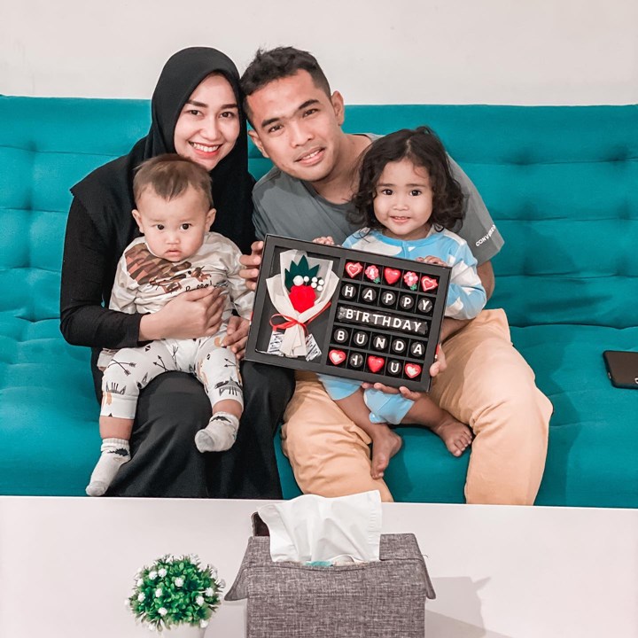Rayakan Ultah Bunda