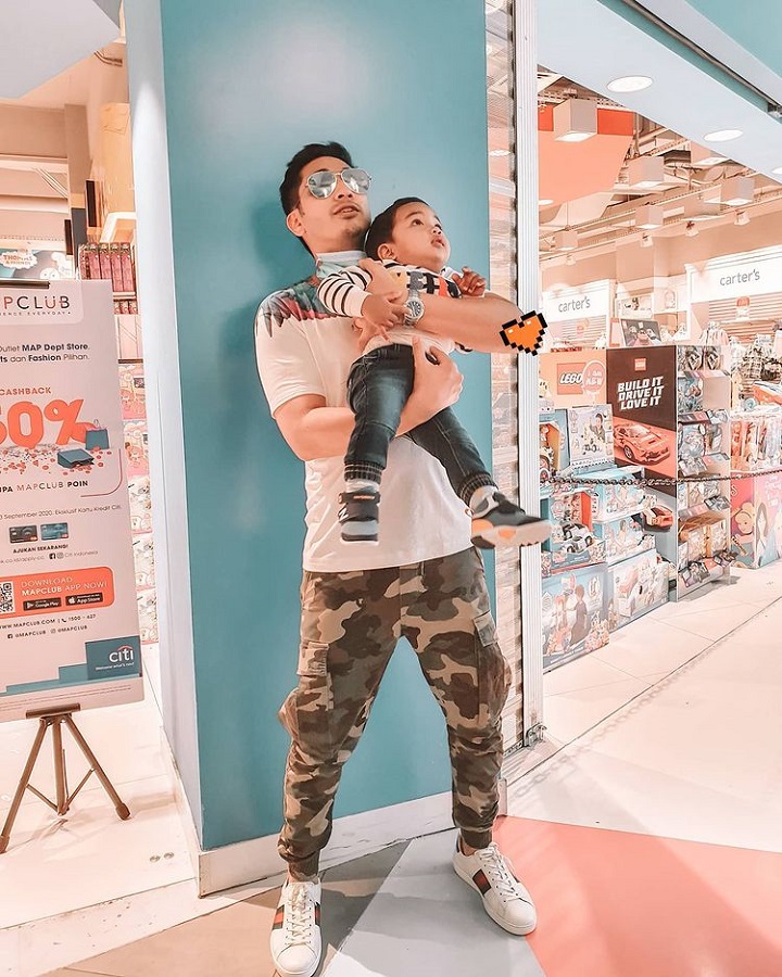 <i>Daddy on Duty</i>