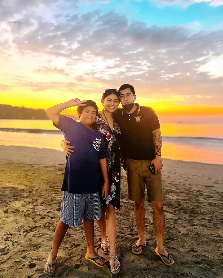 Kunjungi Pantai Bersama