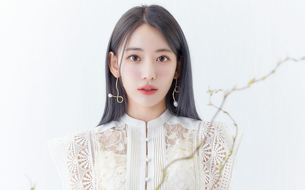 Miyawaki Sakura LE SSERAFIM Ramai Dipuji Usai Ngobrol dengan Anak-Anak, Ini Alasannya