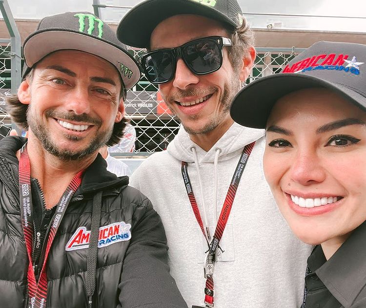 Momen berfoto dengan legenda MotoGP