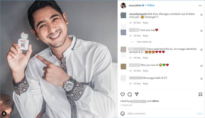 Arya Saloka melakukan endorsement mempromosikan brand vitamin