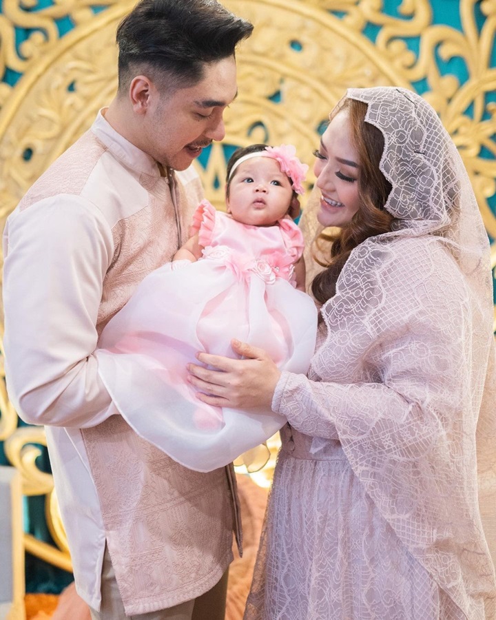 Siti Badriah dan Krisjiana Baharudin