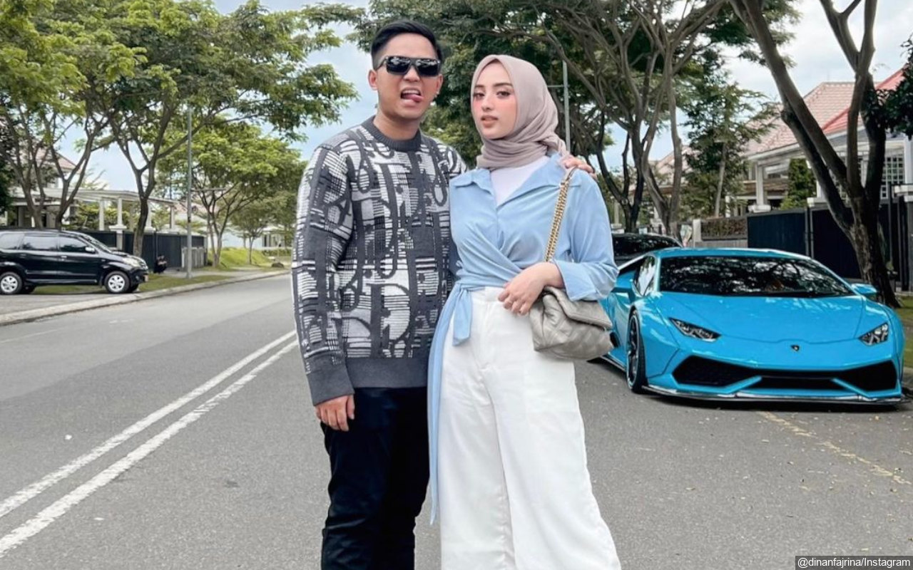 Lebaran Pertama Tanpa Suami, Dinan Fajrina Bagikan Foto Lawas Bareng Doni Salmanan