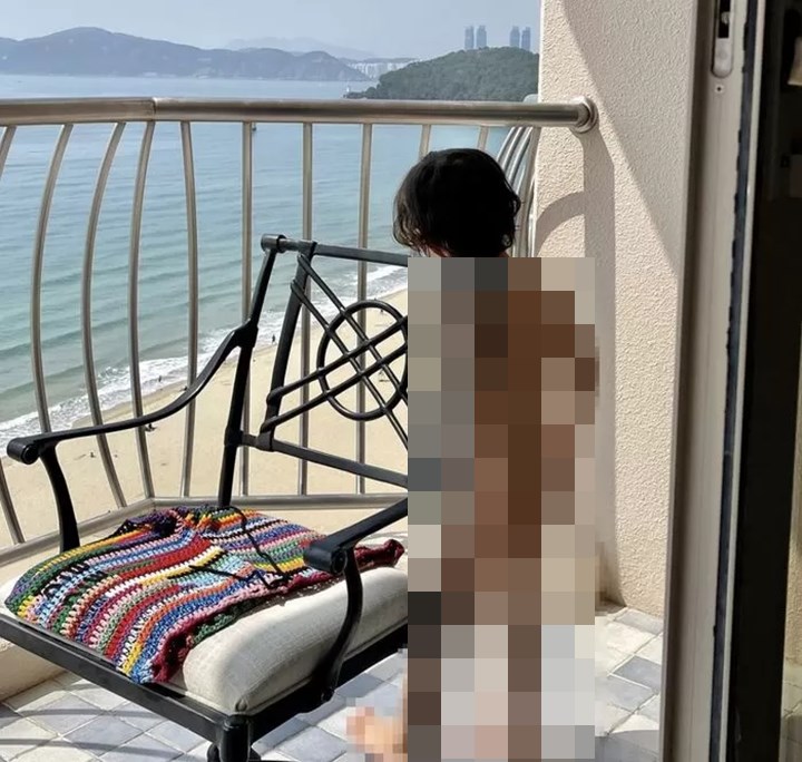 Lee Si Young Tuai Kontroversi Usai Posting Foto Telanjang Putranya