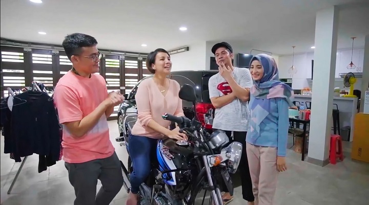 Tempat motor