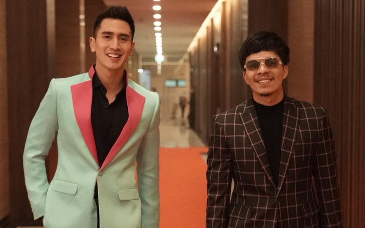 Verrell Bramasta Pamer Lebaran Bareng Keluarga, Celetukan 'Sewot' Atta Disorot