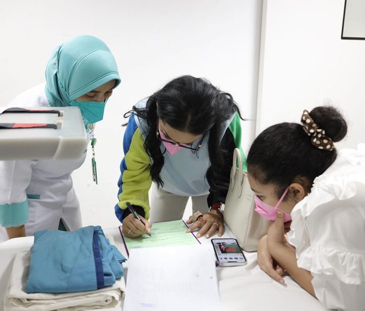 Krisdayanti Urus Administrasi
