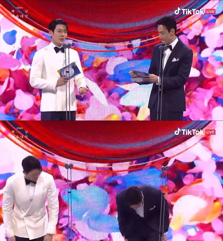 Momen Lee Kwang Soo dan Kim Woo Bin di Baeksang Arts Awards 2022