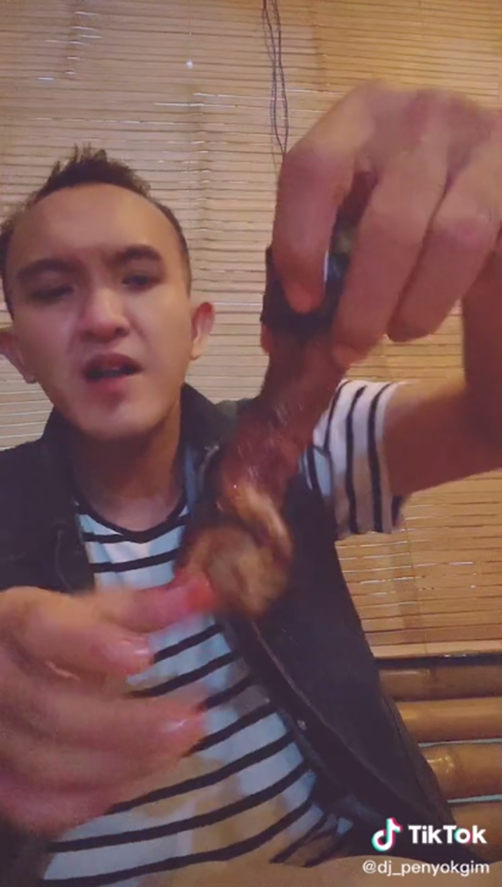Mukbang Ala Caisar