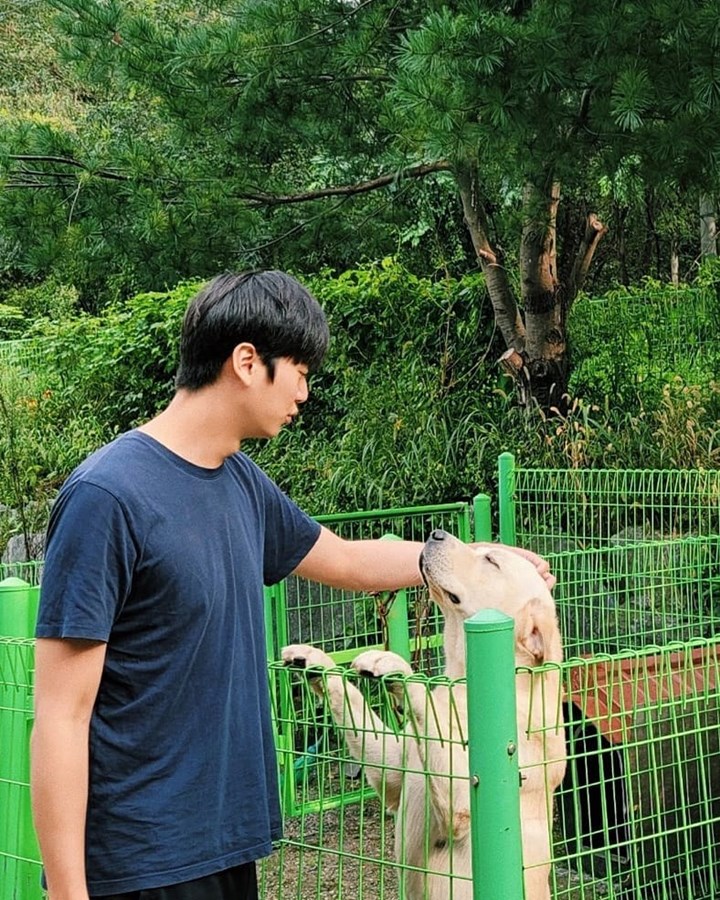 Tampan dan penyayang
