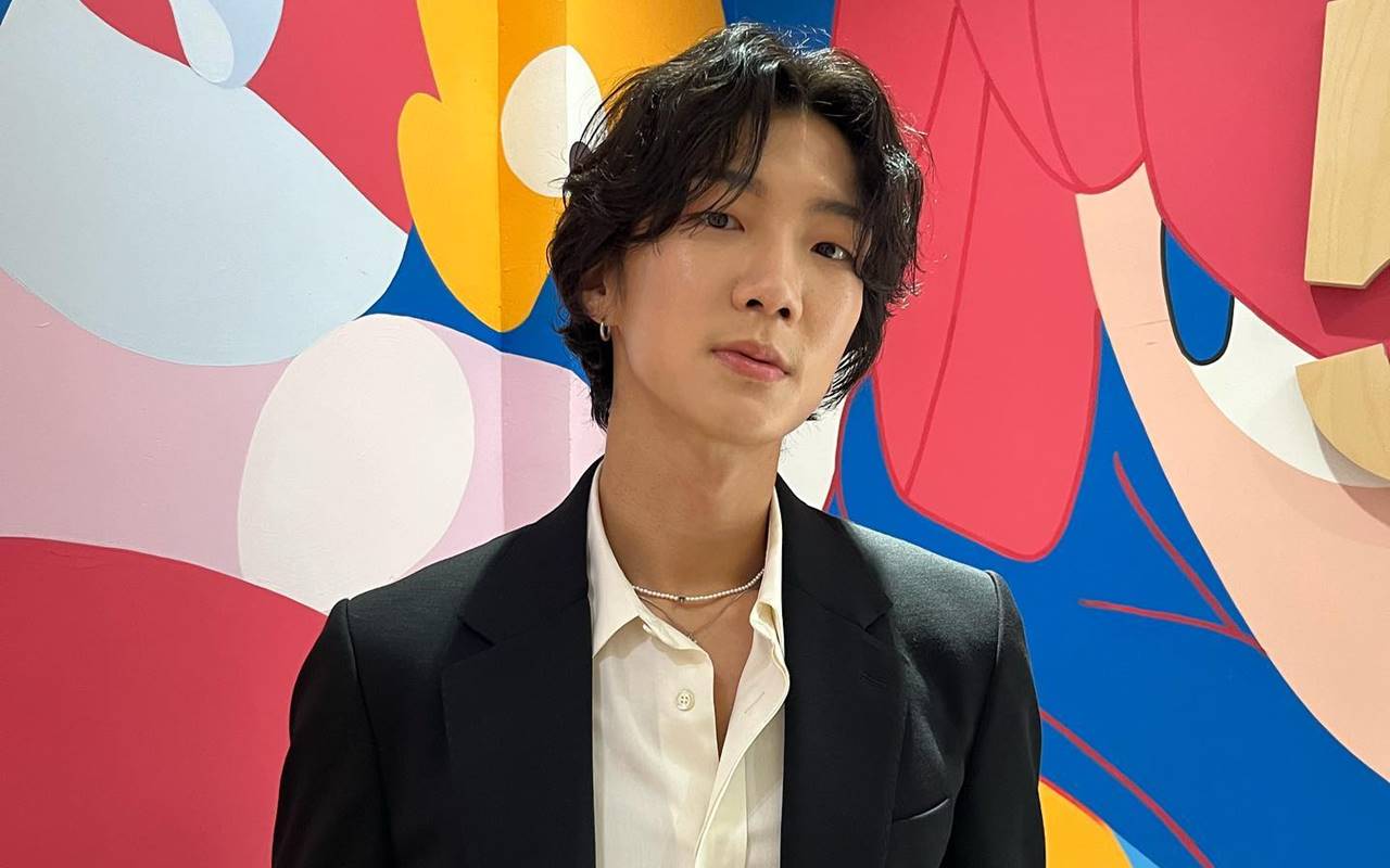 Wajah Lee Seung Hoon WINNER Sebelum dan Sesudah Pakai Make Up Sama-Sama Glow Up Parah