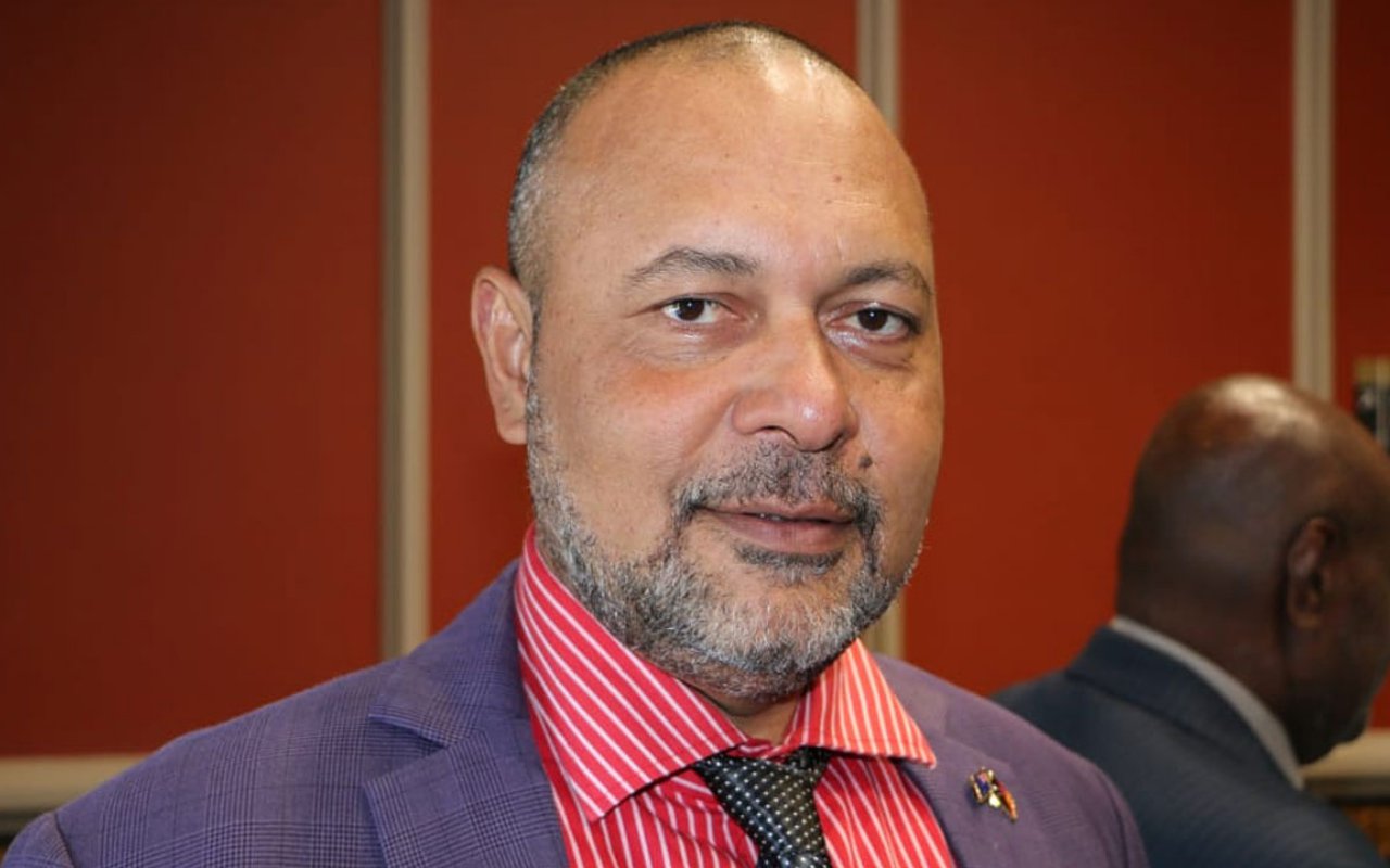 Wakil Perdana Menteri Papua Nugini Sam Basil Tewas Dalam Kecelakan Mobil