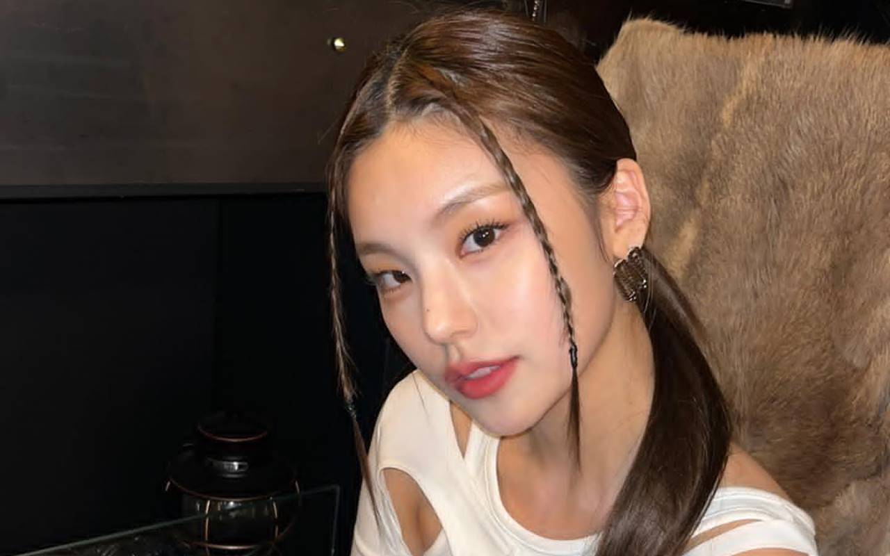 Anti Bibir Kering, Yeji ITZY Beber Tips Lakukan Tahapan Penting Ini Demi Tampil Stunning