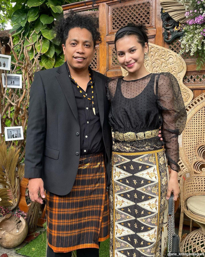Uwu ketika kondangan 