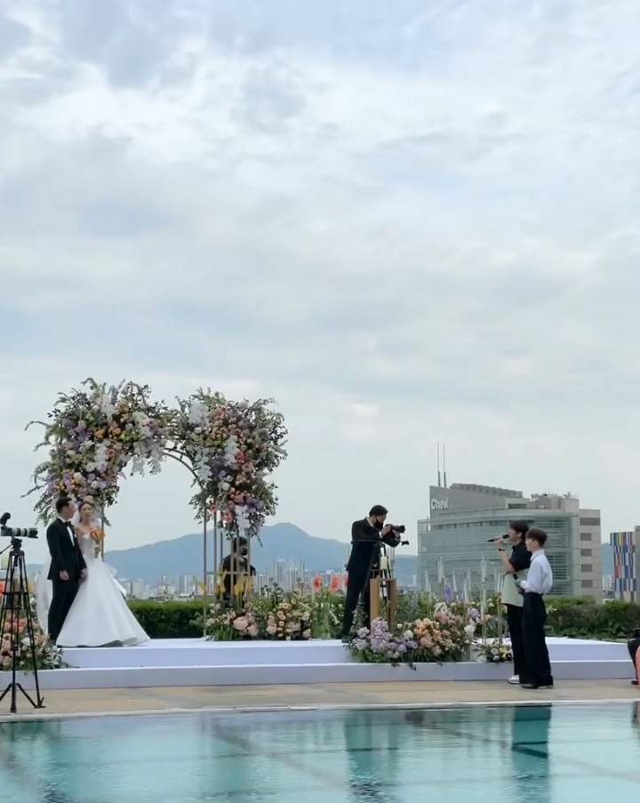 Persembahan lagu