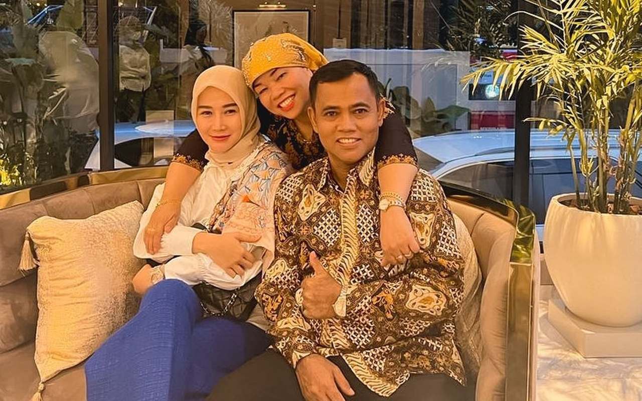 Marissya Icha Diejek Farhat Abbas Soal Isu Bini Kelima, Oma Dewi 'Calon Mertua' Pasang Badan?