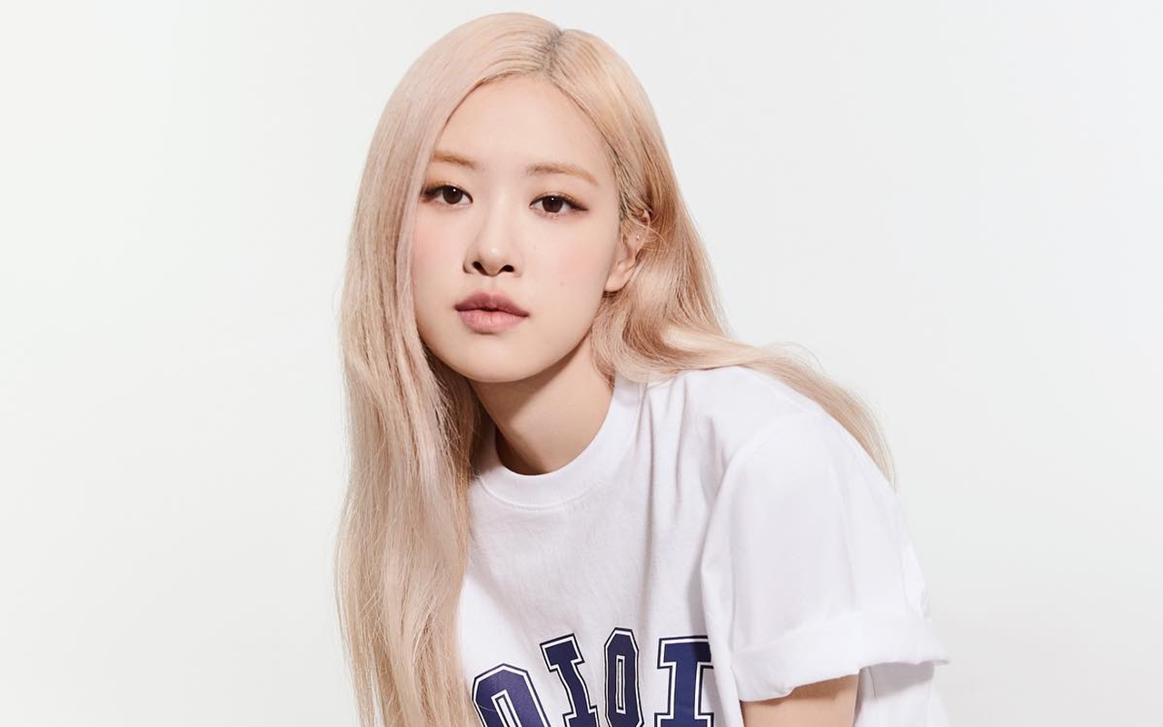 Rambut Tutupi Wajah, Gaya Rose BLACKPINK di Pemotretan Dikritik Gitu-Gitu Aja