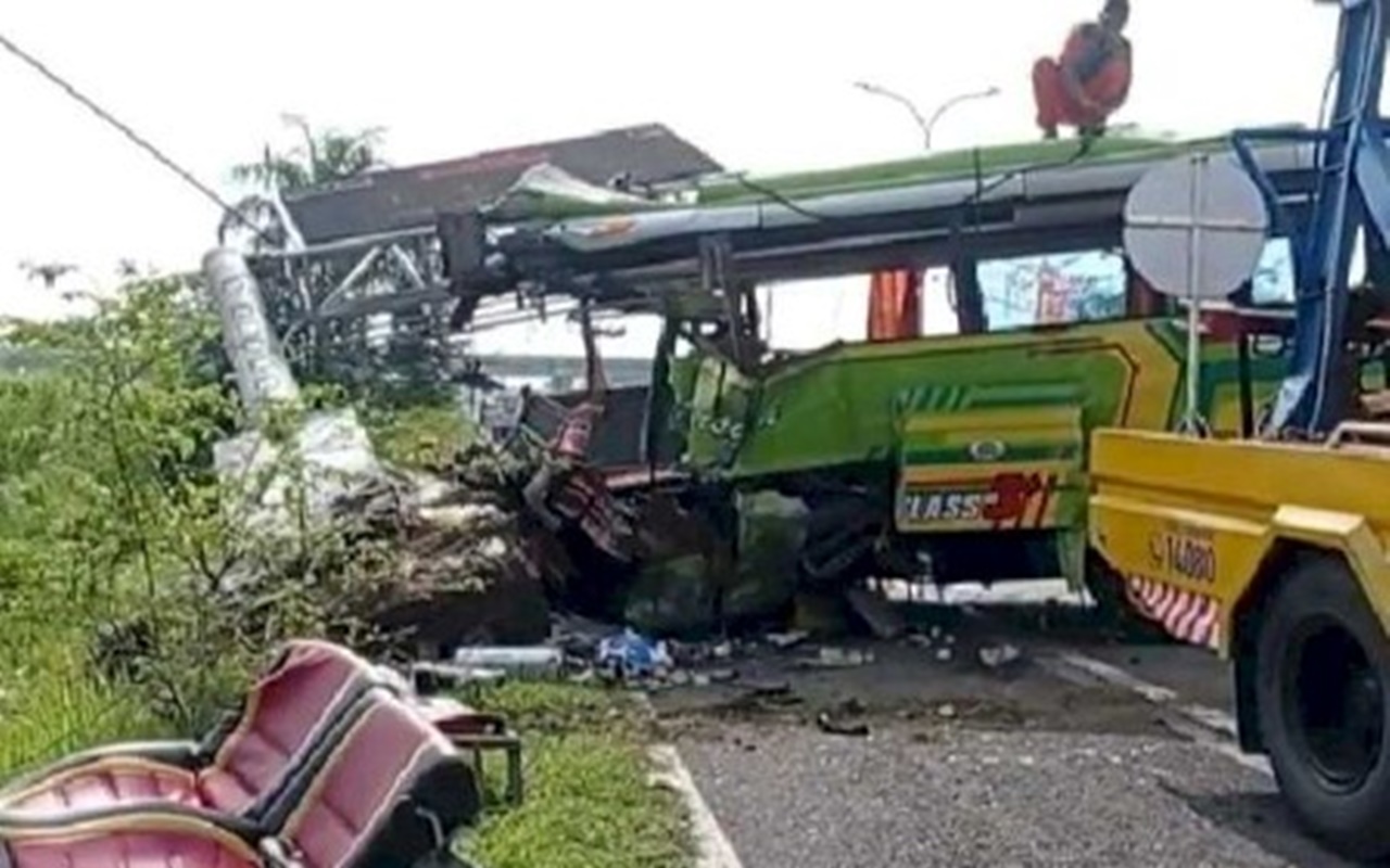 Kecelakaan Maut di Tol Mojokerto Tewaskan Belasan Orang, Sopir Bus Terindikasi Positif Narkoba 