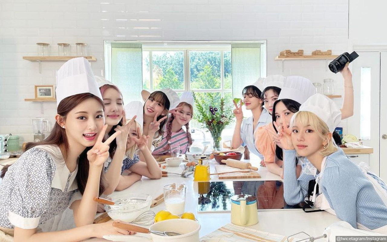 TWICE Rilis Album Juni? Postingan Misterius Timbulkan Spekulasi Comeback Bareng BLACKPINK 