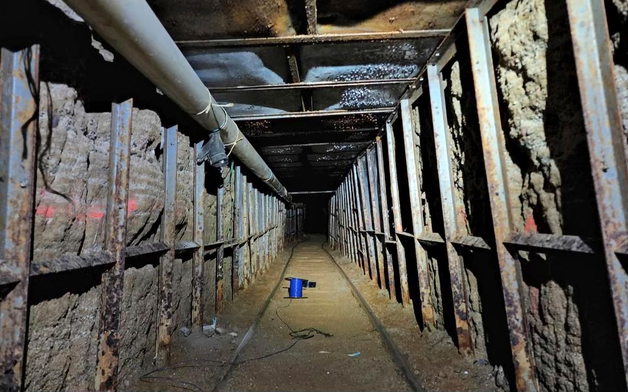 AS Temukan Terowongan Penyelundup Narkoba, Diperkuat Listrik Hingga Sistem Kereta Api
