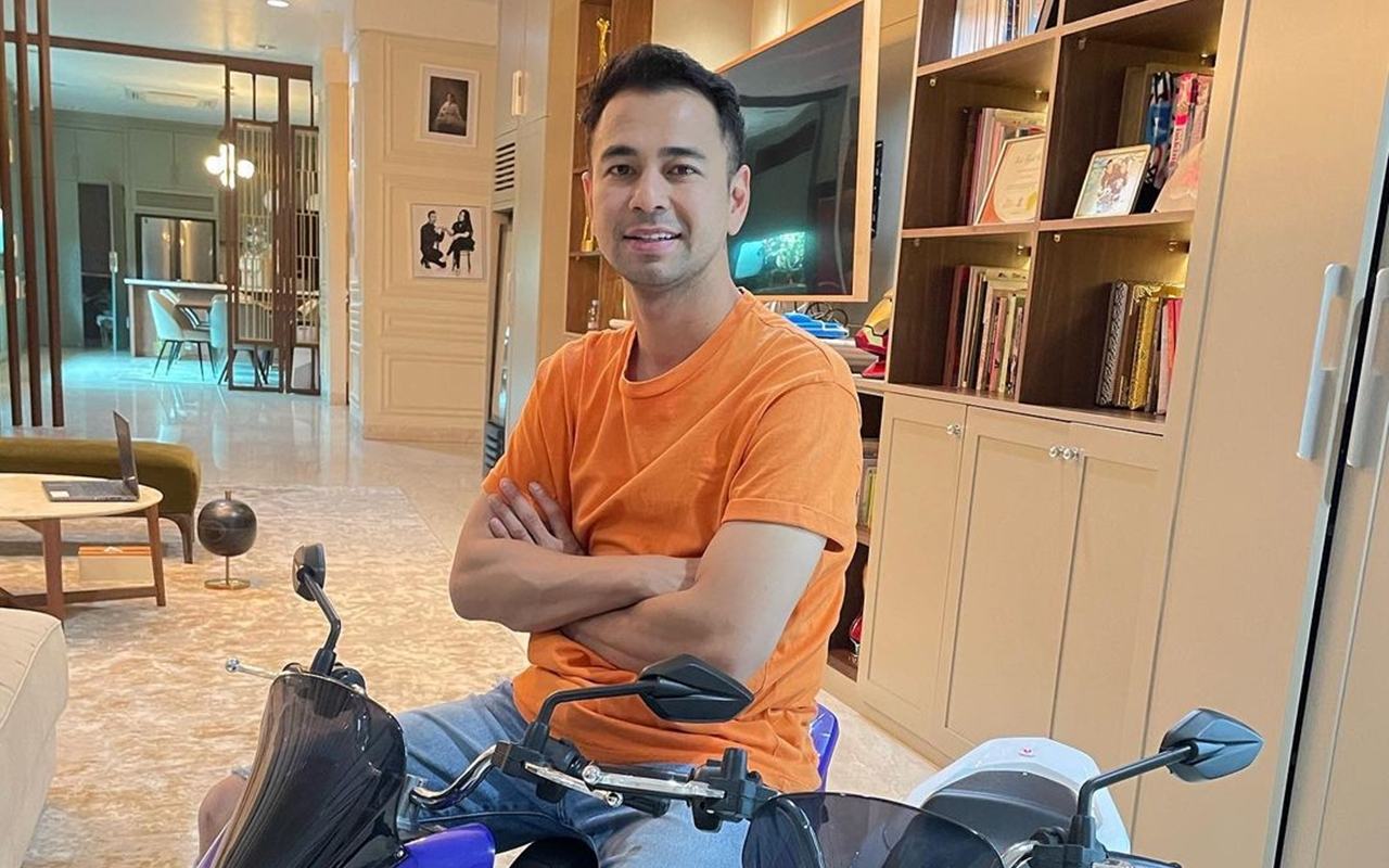 Isu Raffi Ahmad Selingkuh dengan Asisten Cantik, Foto Tahun Baru dan Makan di Resto Mewah Terkuak?