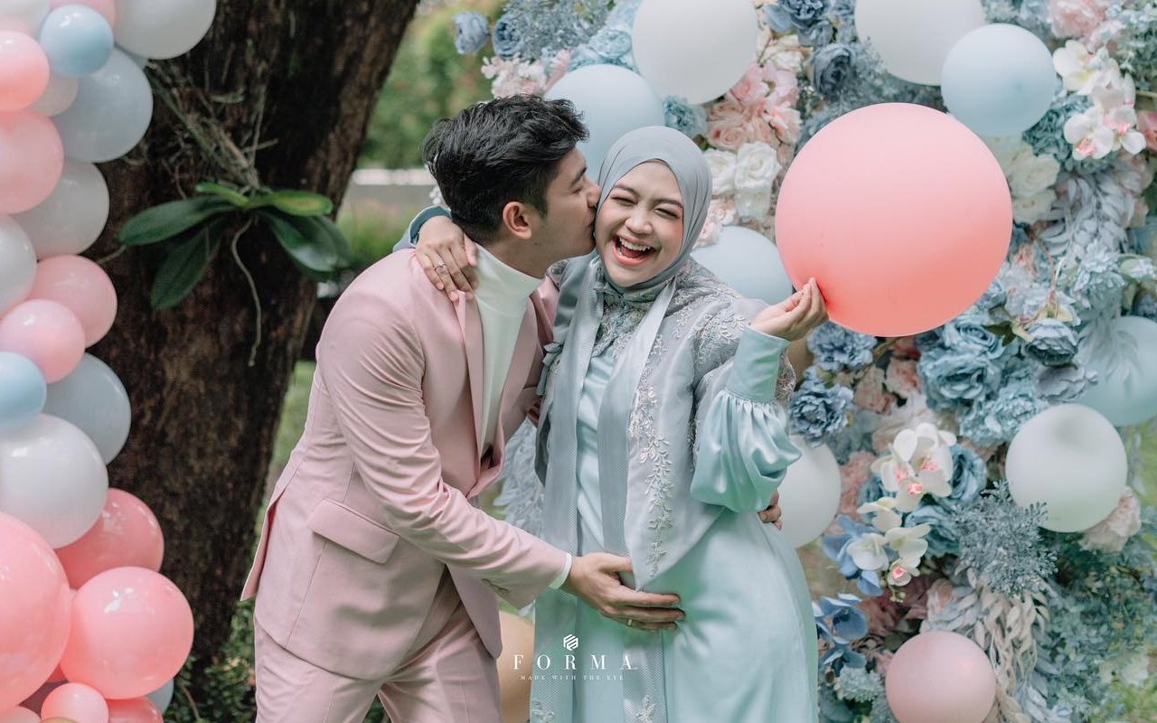 Ria Ricis Dimeriahkan Banyak Selebriti, Intip 8 Potret Gender Reveal Para Artis