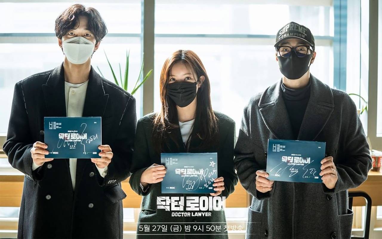 So Ji Sub, Lim Soo Hyang & Shin Sung Rok Alami Badai Intens, 'Doctor Lawyer' Bakal  Penuh Ketegangan