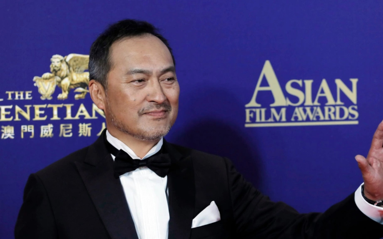 Ken Watanabe Pasang Badan Bantah 'The Last Samurai' Soal 'Penyelamat Kulit Putih''