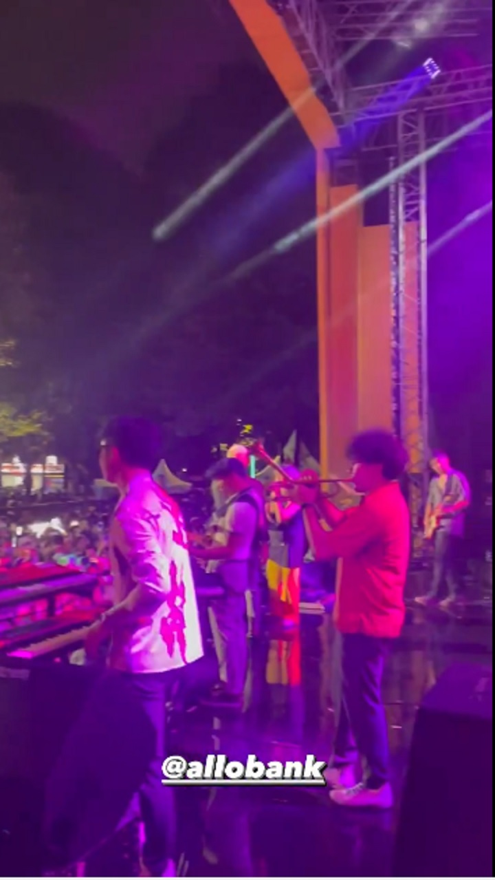 Maliq & D'Essentials