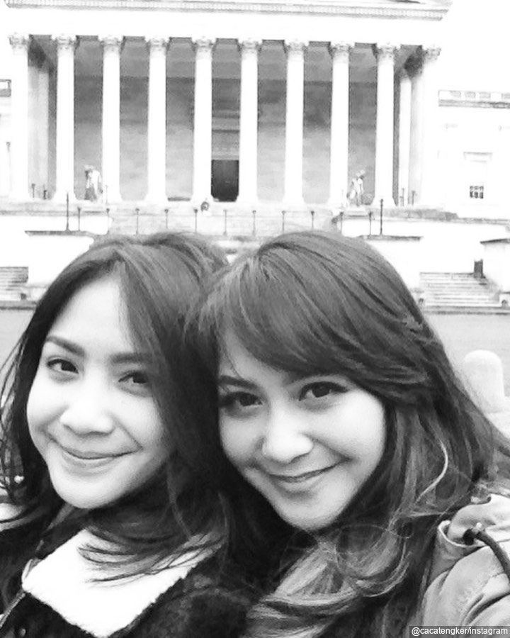kakak adik beda passion