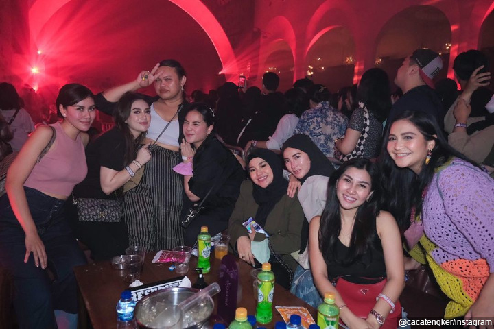 momen seru nonton konser bareng