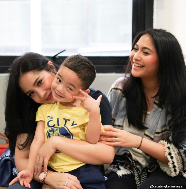 Kakak adik <i>supportif</i>