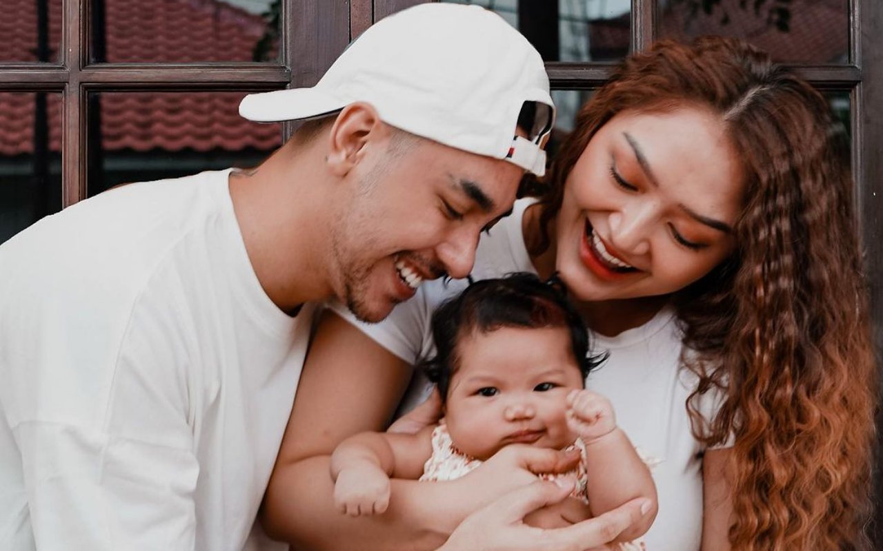 Pemotretan Siti Badriah dan Suami Ceritakan Proses Terjadi Baby Xarena Dipuji Terniat, Seperti Apa?