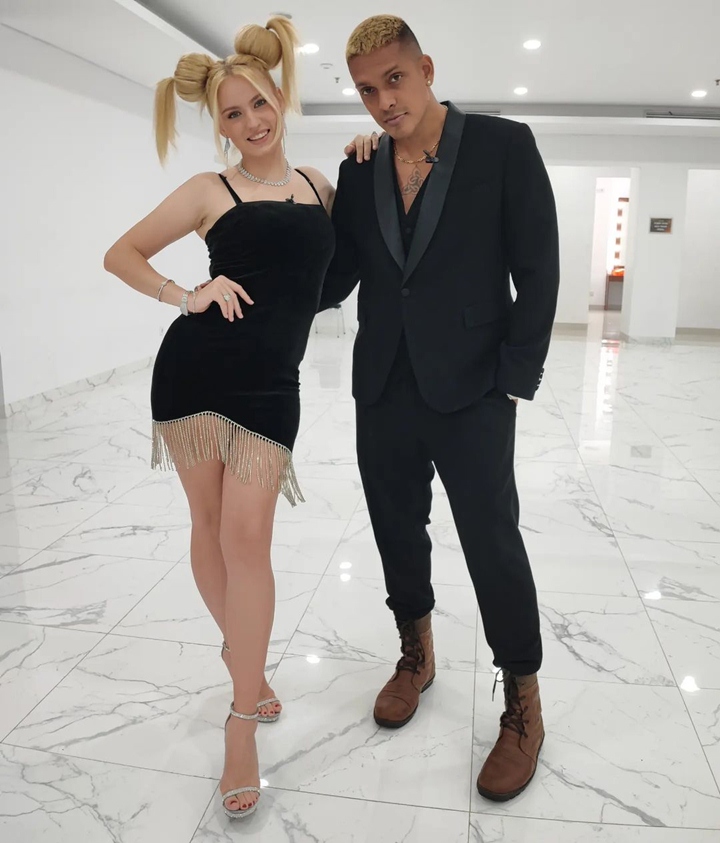 Sketsa Kocak Natasya dan Robby Shine