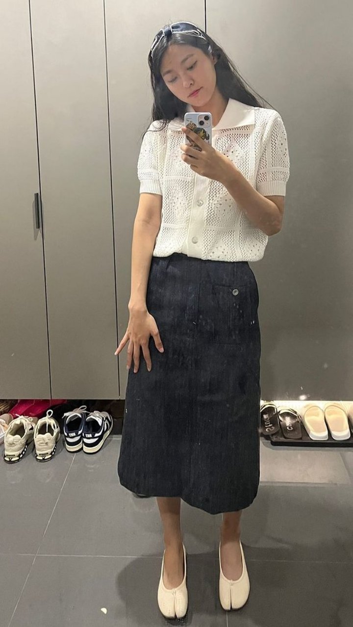 Sepatu Imut Seolhyun AOA di Postingan Baru Disorot, Ingatkan ke Kaki Babi
