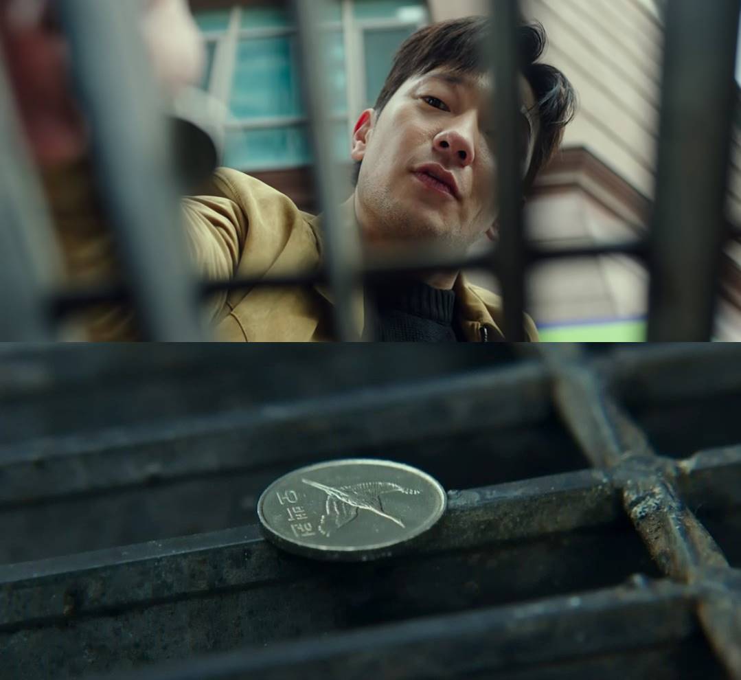 Adegan uang koin Son Suk Ku di episode terakhir \