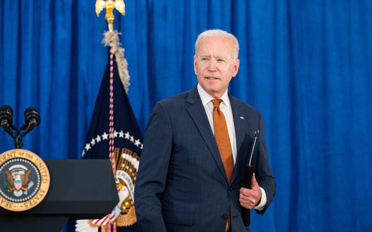 Marak Kejahatan Penembakan di AS, Joe Biden Serukan Larangan Senjata Serbu