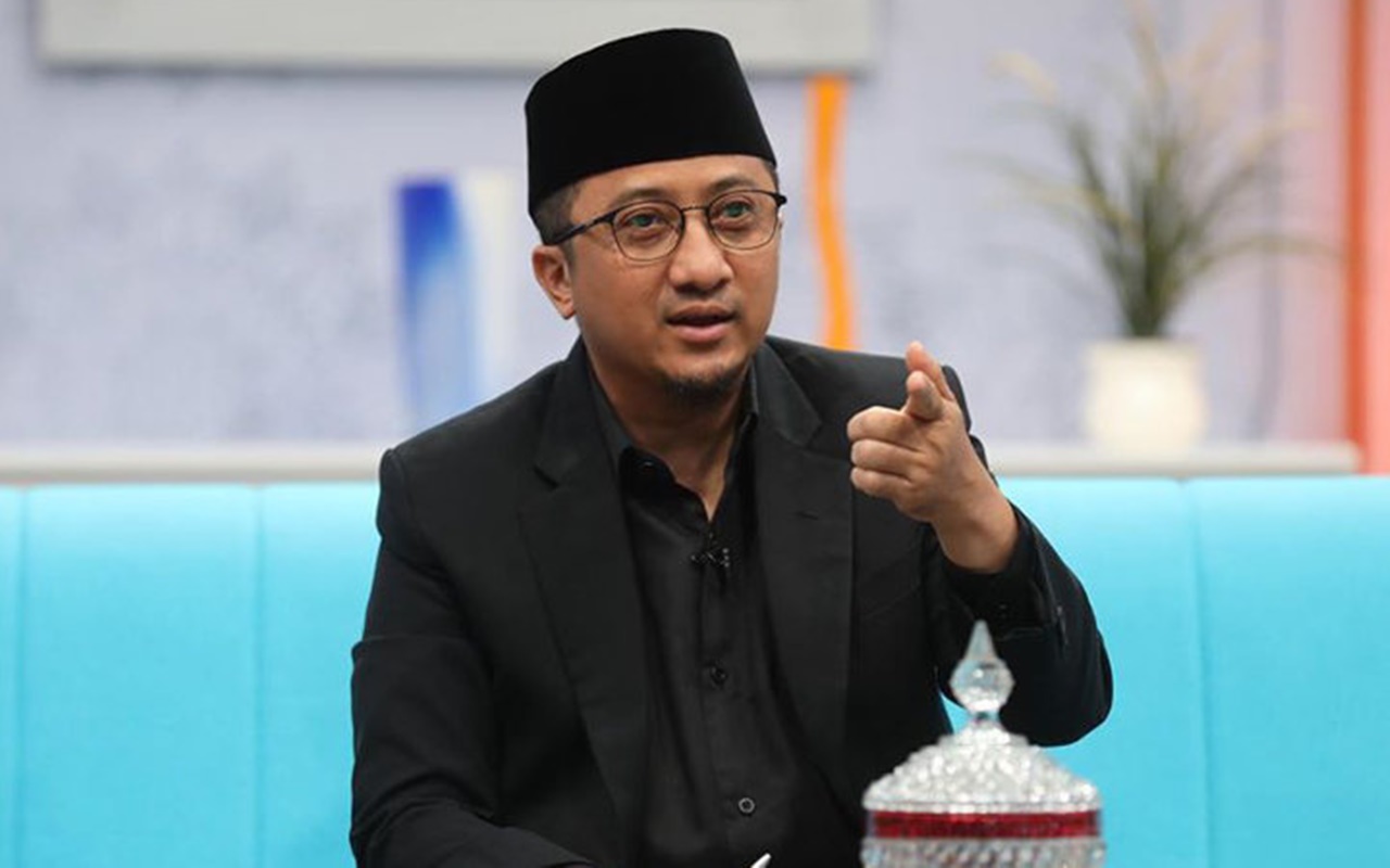 Yusuf Mansur Tuai Kritik Pedas Kala Asyik Main HP di Tengah Azan Berkumandang Usai Imami Salat Gaib