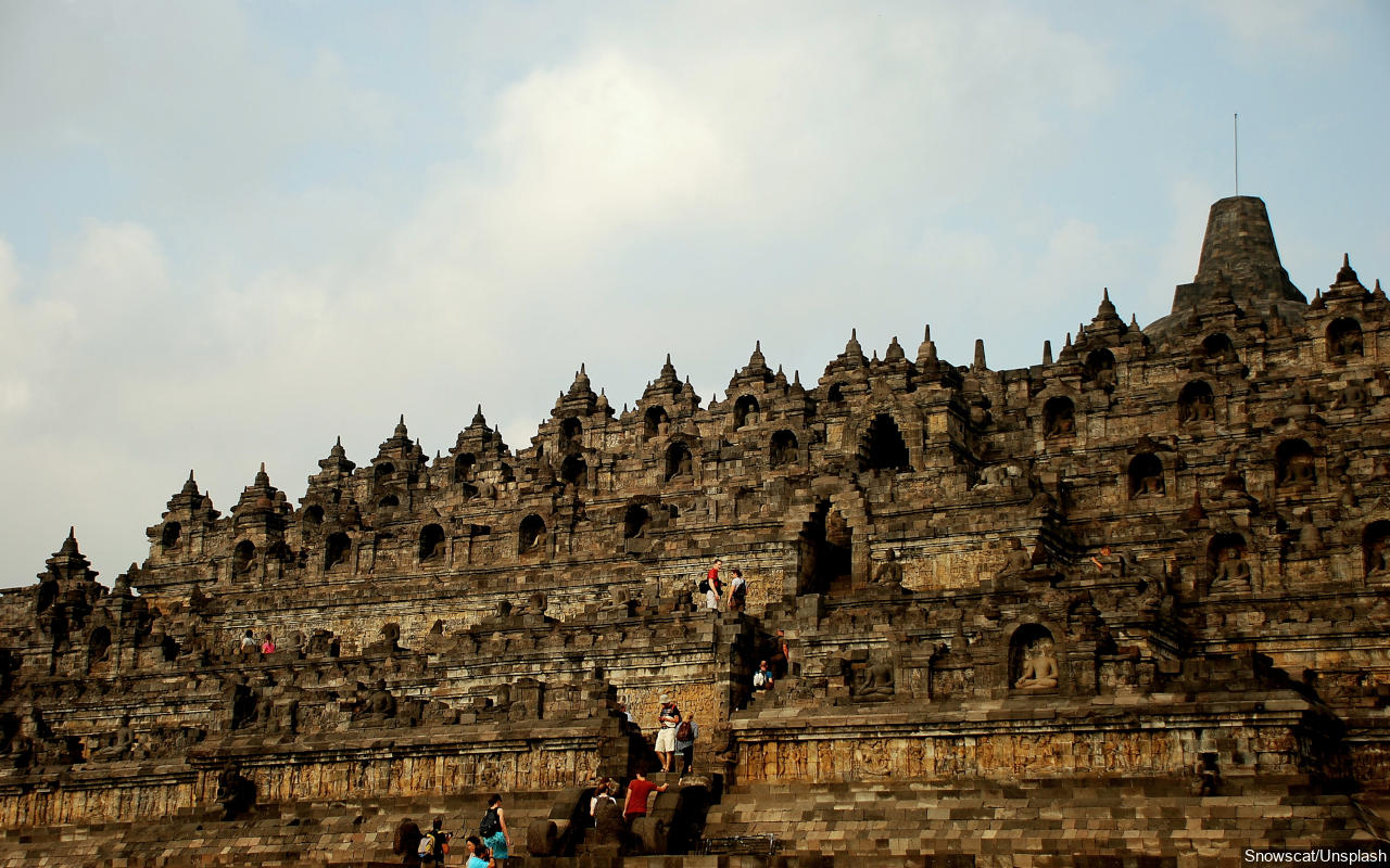 Banjir Protes, Luhut Bakal Minta Tarif Naik Candi Borobudur Rp 750 Ribu Dikaji Ulang