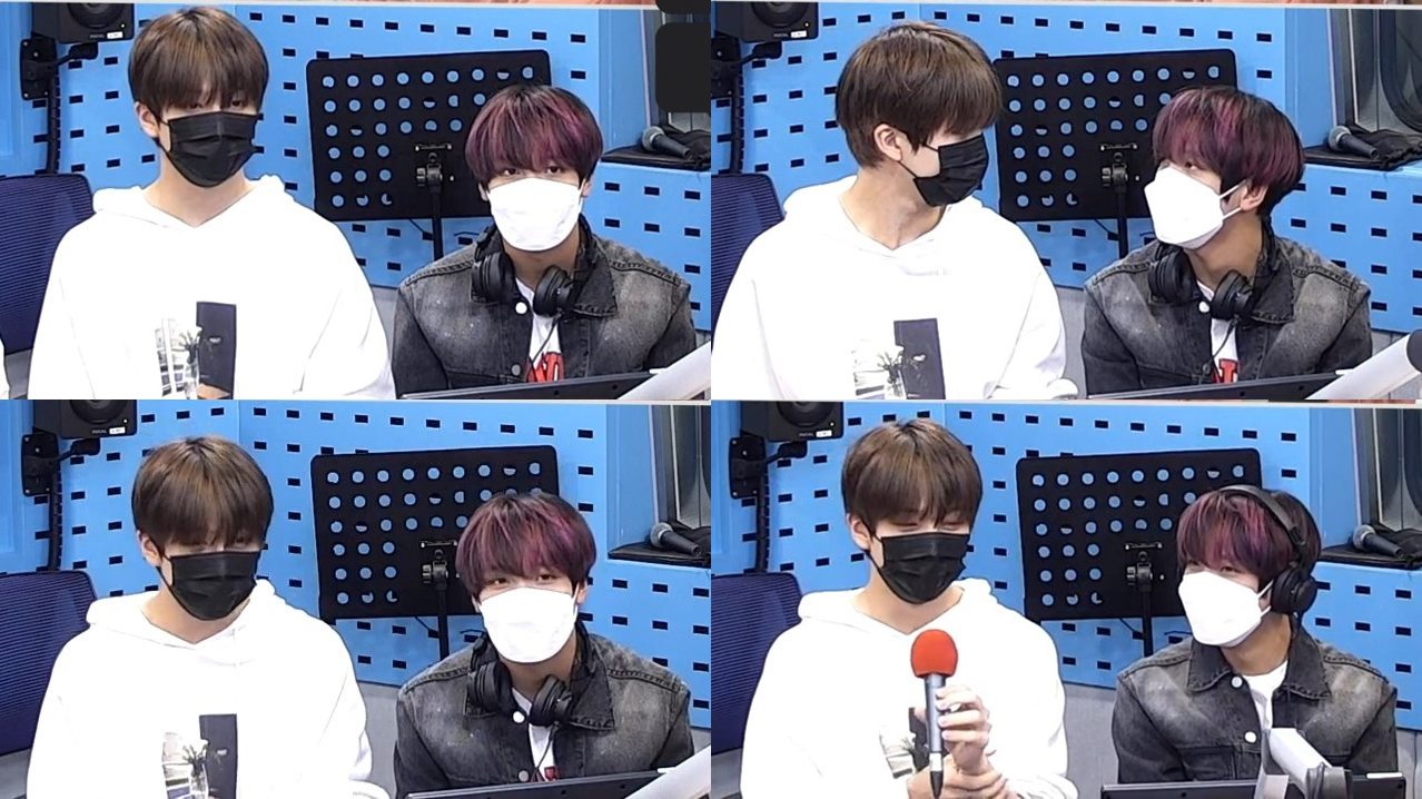 Haechan NCT terlihat kecil duduk di sebelah Jisung di acara radio