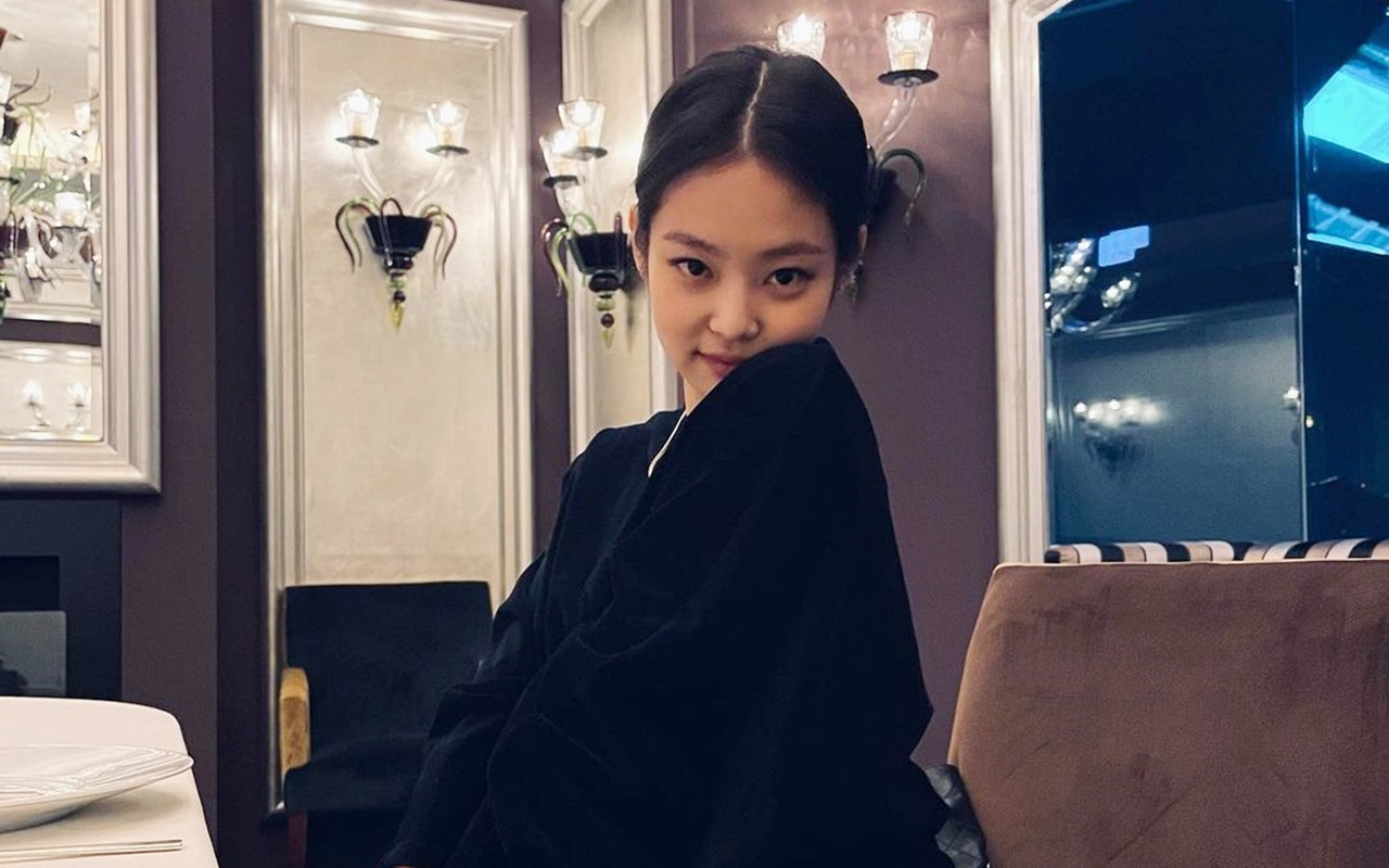 Jennie BLACKPINK Pamer Asyik Minum Teh, Jurnalis Korea Kembali Seret V BTS