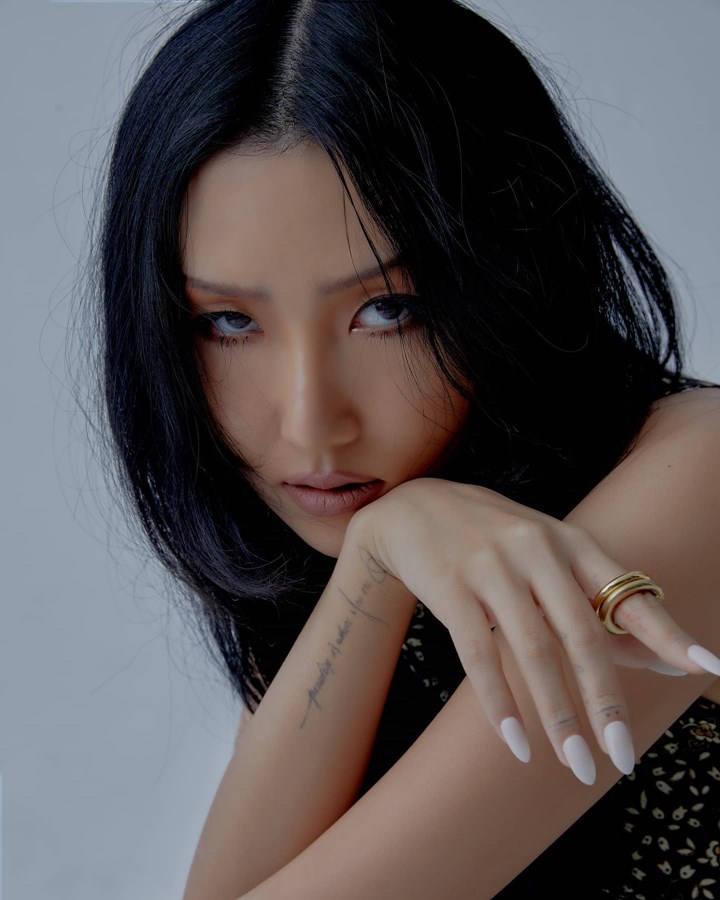 Hwasa MAMAMOO