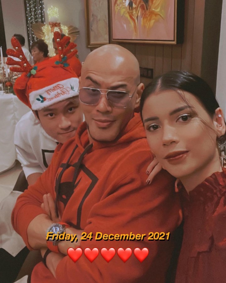 Momen Manis Rayakan Natal Bersama